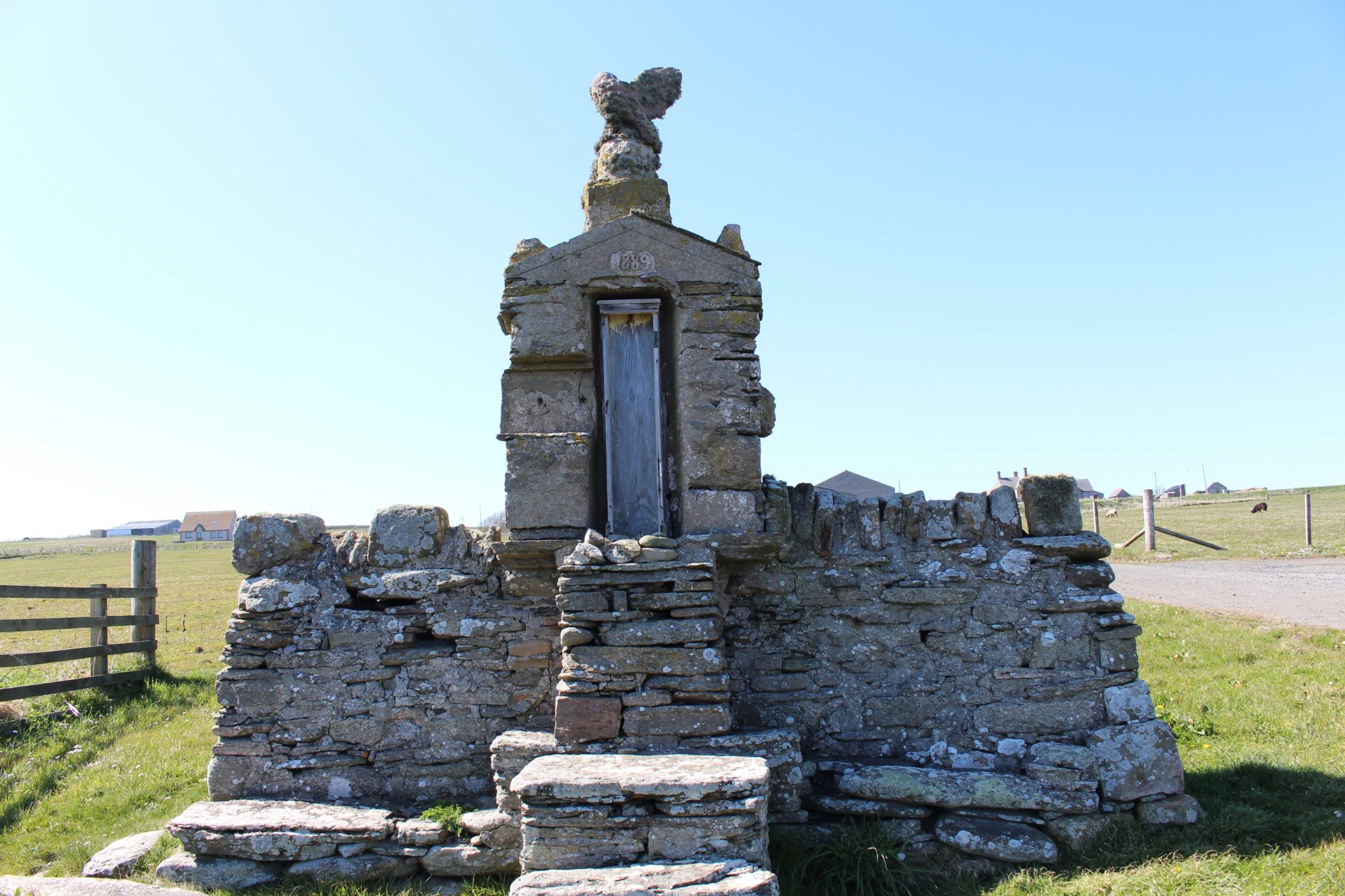 Between the brochs scoping the coast with scape 11